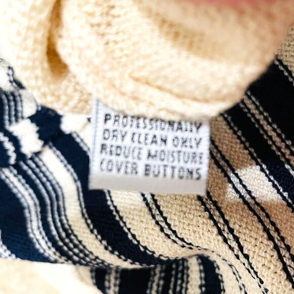 St John Collection Marie Gray Sz 10 Collared Striped Cardigan V-Neck Gold Button - Picture 11 of 13